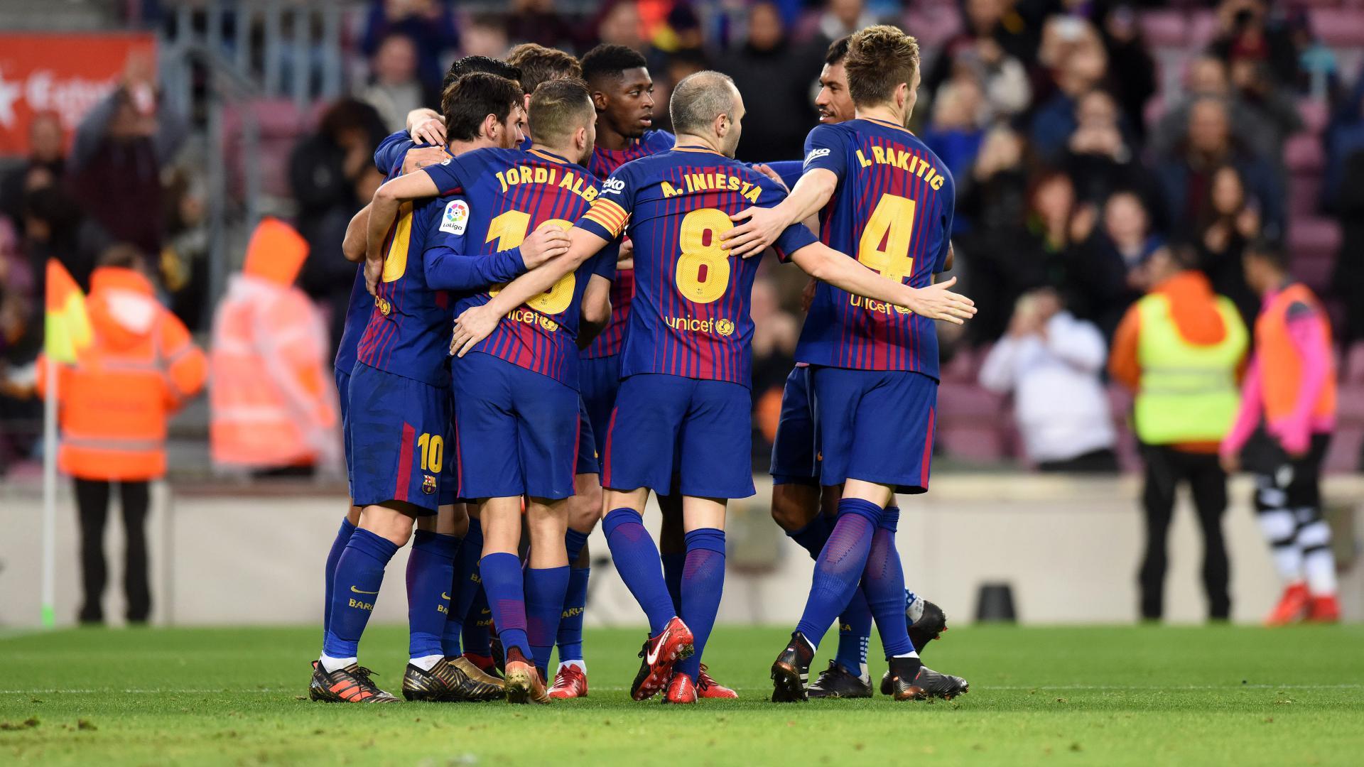 Счет барсы сегодня. Барселона в Лиге 1. Новая Барселона. Три Барса. Barcelona vs. Levante 5 - 0 2011 lineup.