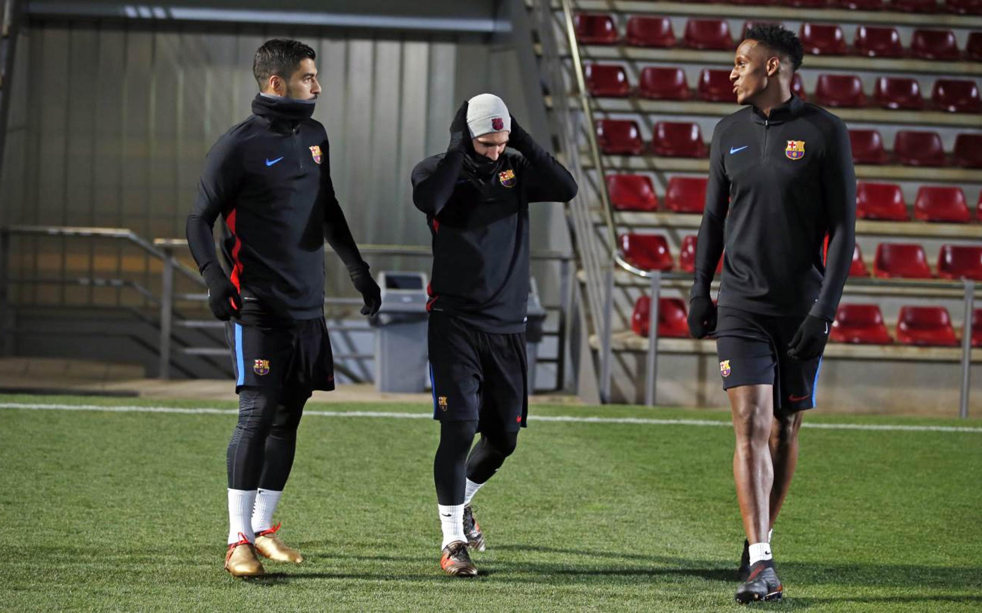 Yerry Mina trains with FC Barcelona for first time