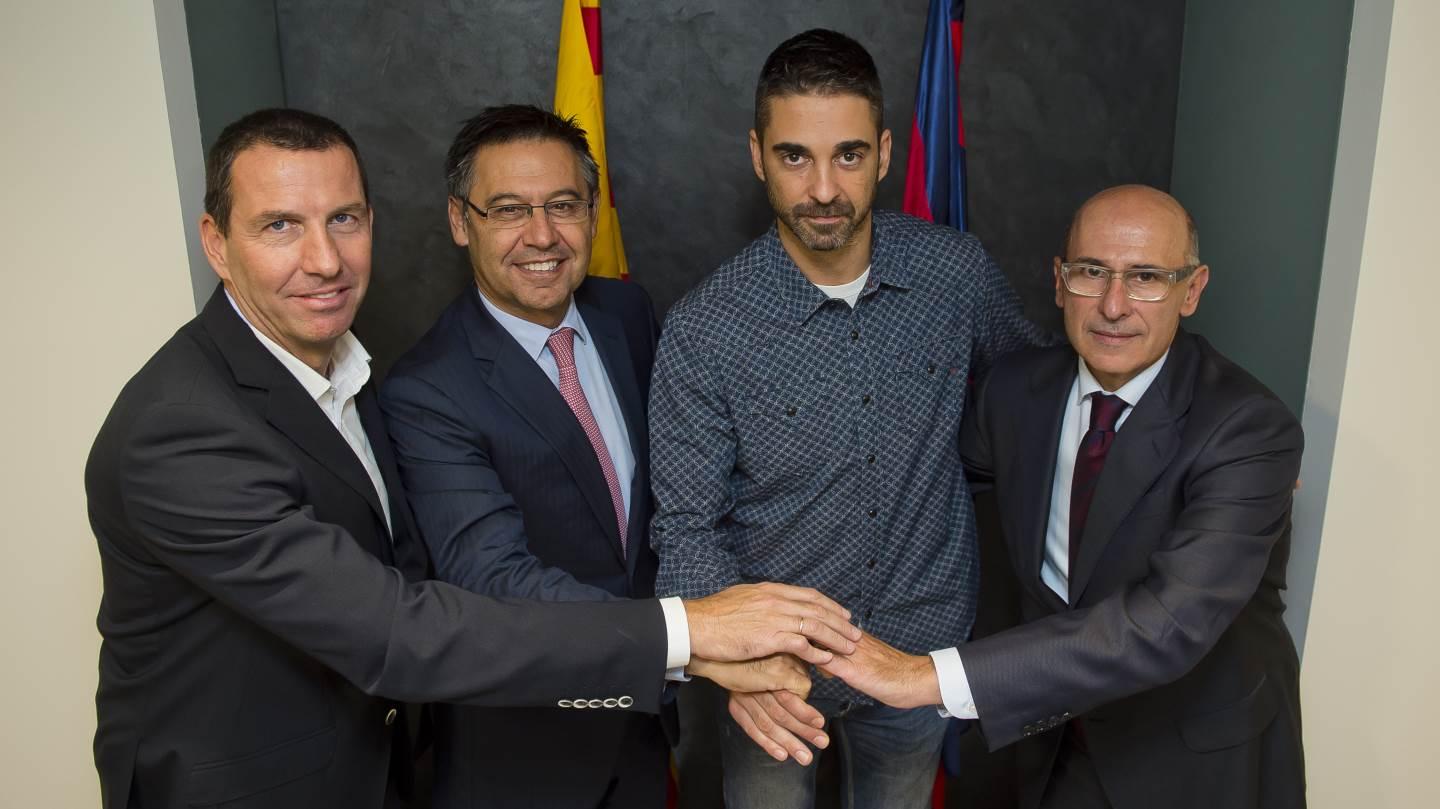 Juan Carlos Navarro signs agreement to stay at Barça Lassa