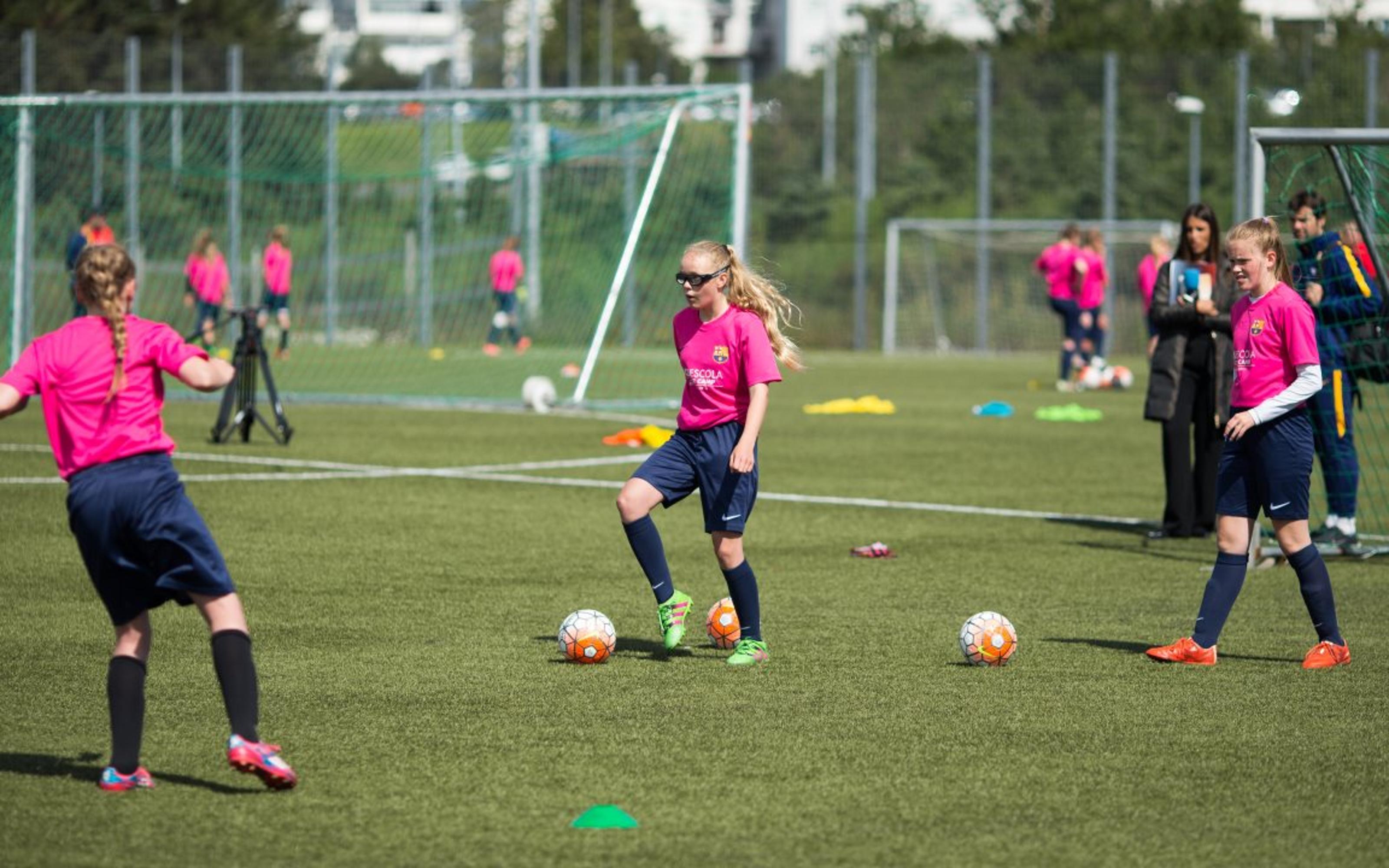 The First FCBEscola Girls Football Camp in Iceland