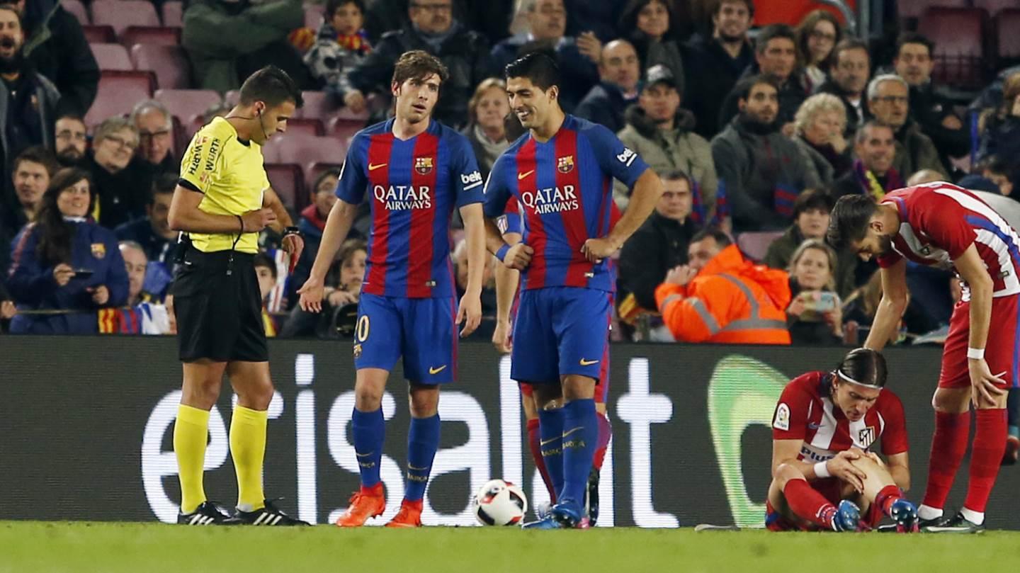 Lewandowski hit with three-match ban for Barcelona red card - Barca  Blaugranes