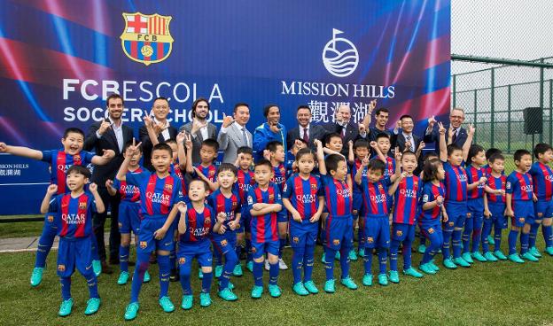 Fc Barcelona Begins Institutional Visit To China With Widespread Media Attention