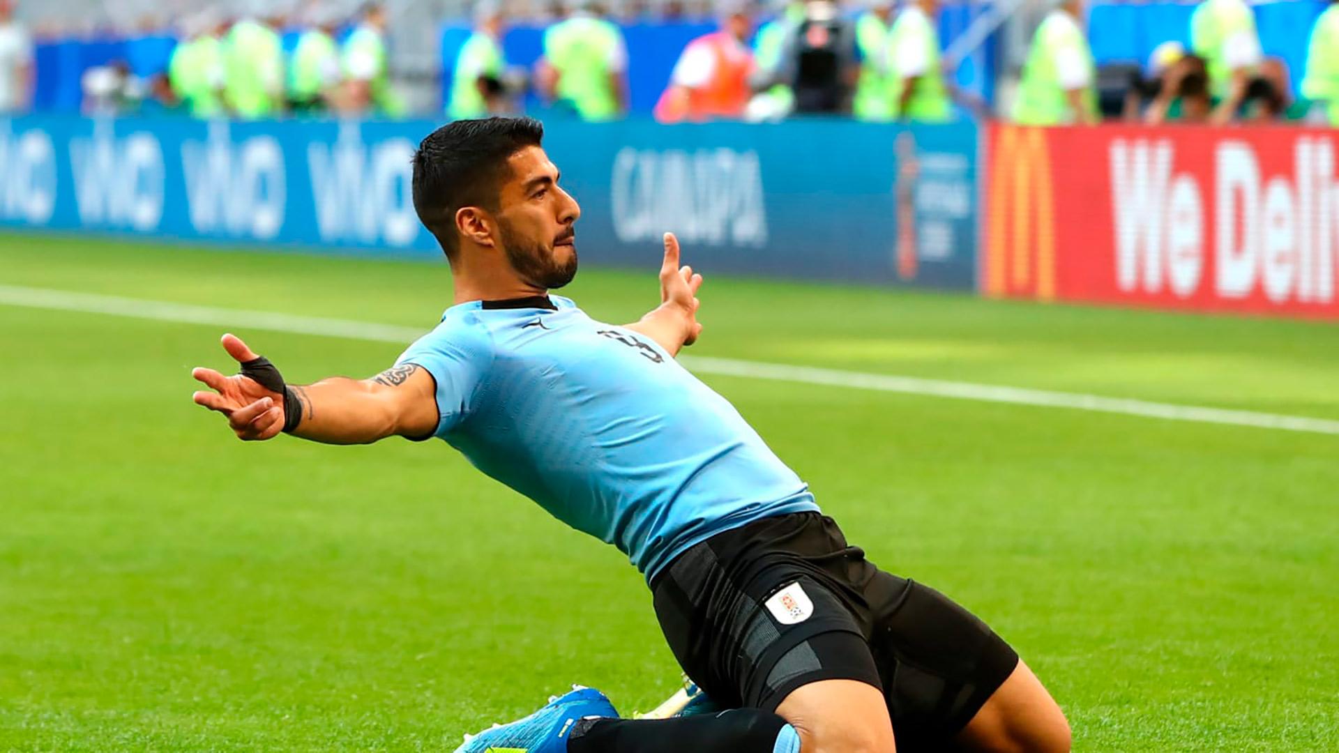 Luis Suarez makes history with winner over Saudi Arabia as Uruguay