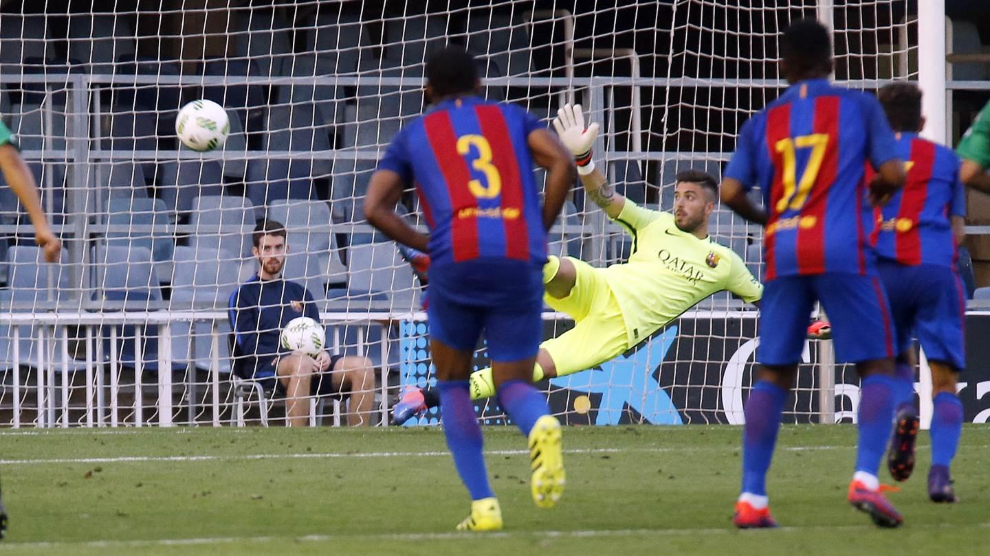 FC Barcelona B 0-1 Cornellà: Penalty Woe