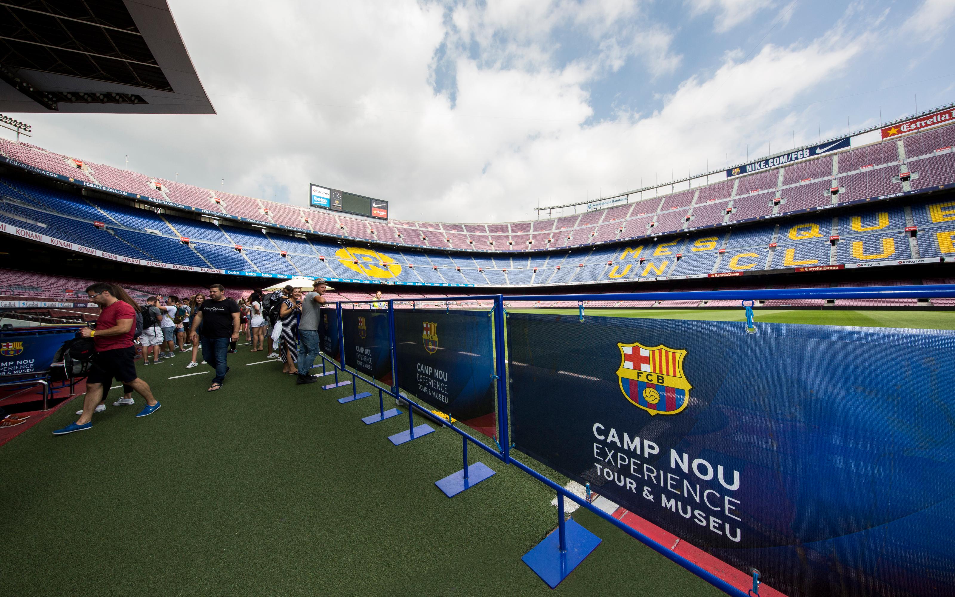 barcelona stadium tour contact number