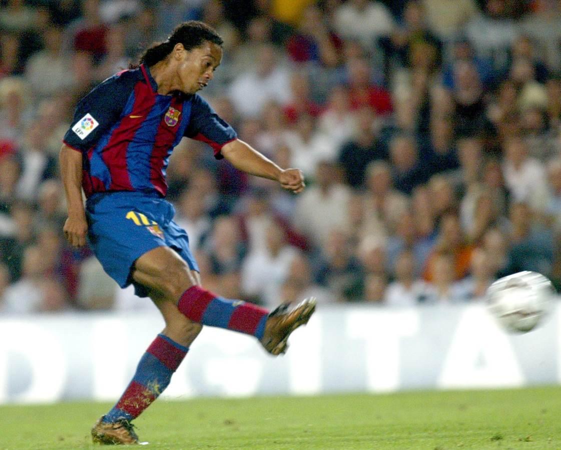 ronaldinho barcelona jersey 2004