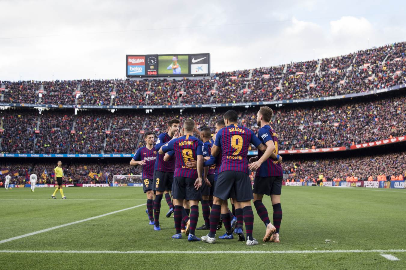 How will Barcelona line up in 2018-19? Probable XI, featuring Messi, Suarez  and Vidal