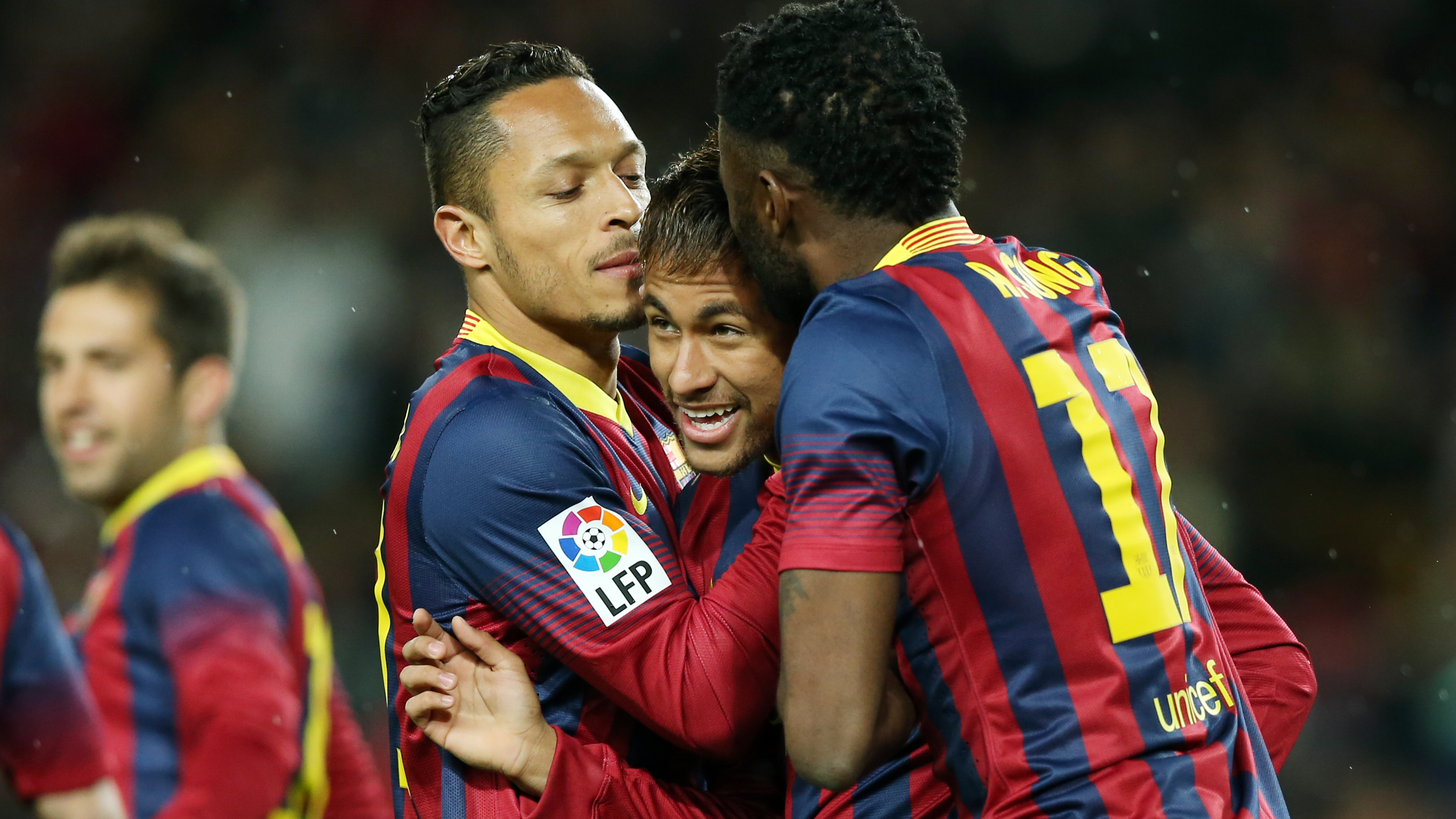 Barcelona legend claims Neymar Jr had to stay by Lionel Messi's side at the  Catalan club in order to become the 'best