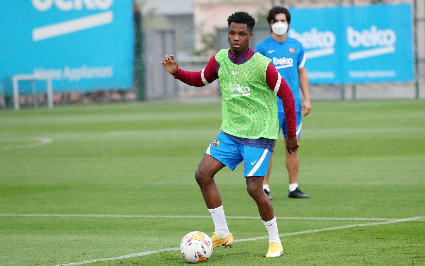 Ansu Fati returns to training with the squad