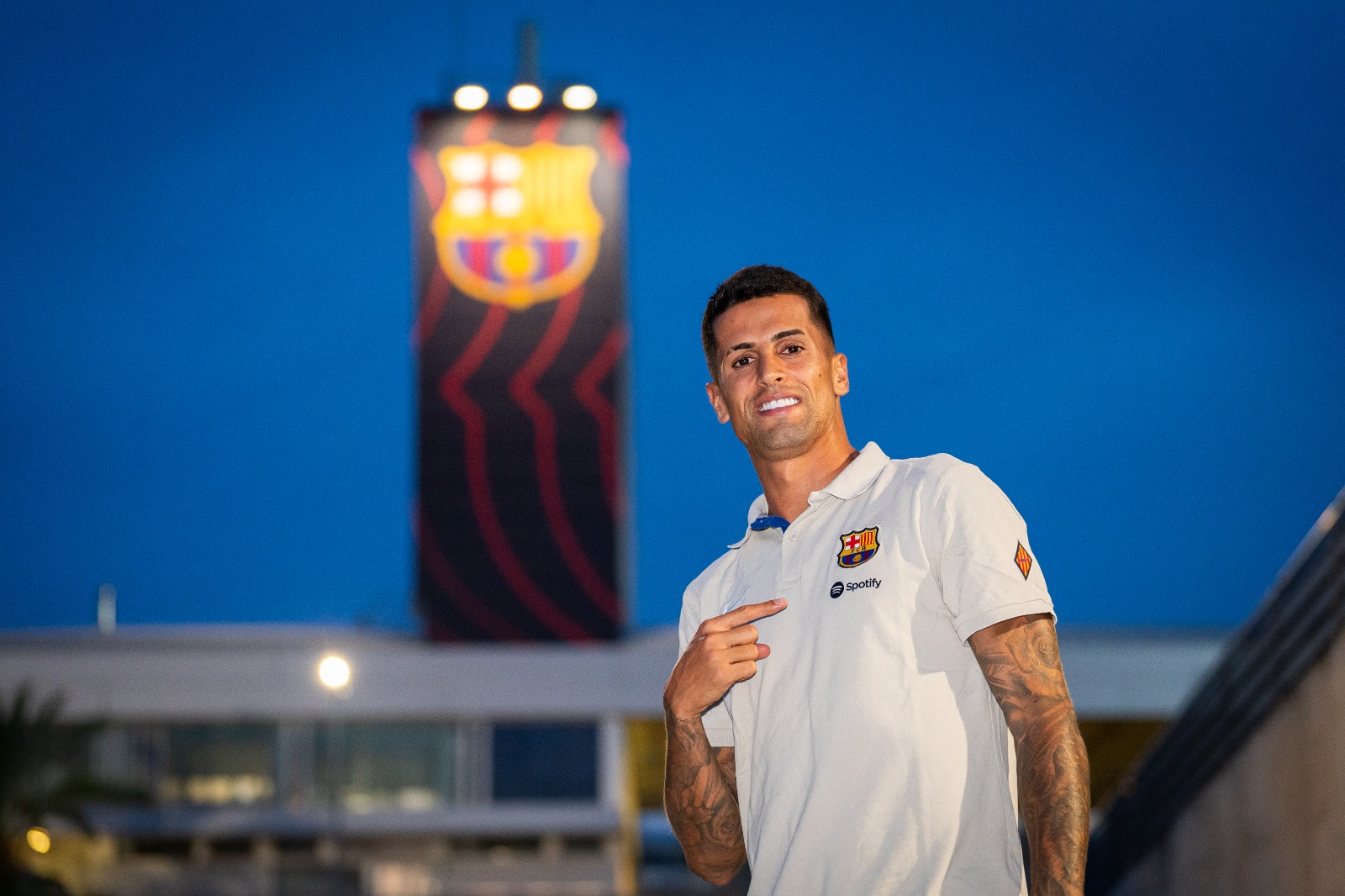 João Cancelo: The New Prestigious Recruit for Barça and Xavi Hernández