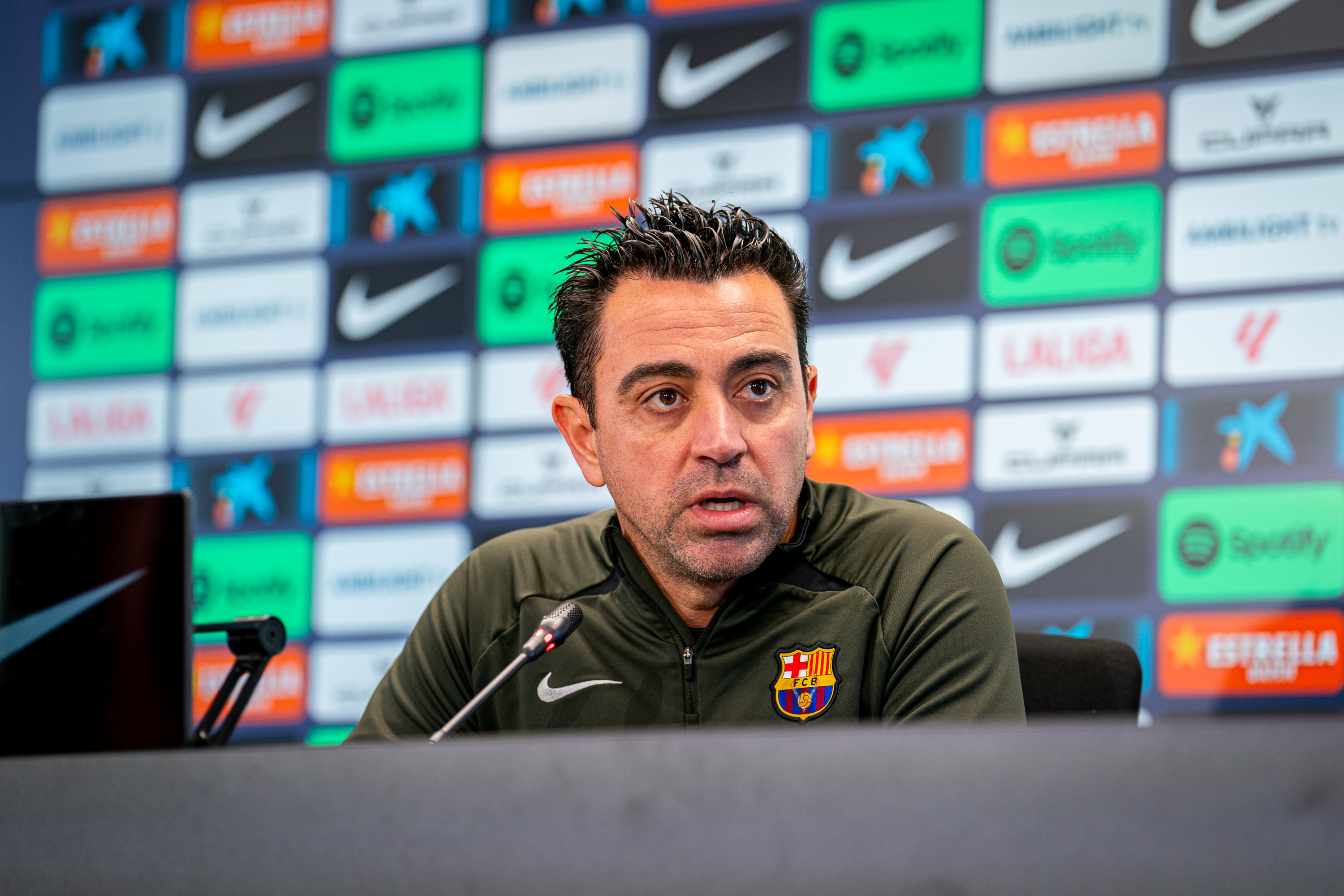 Xavi: 'We need our fans'