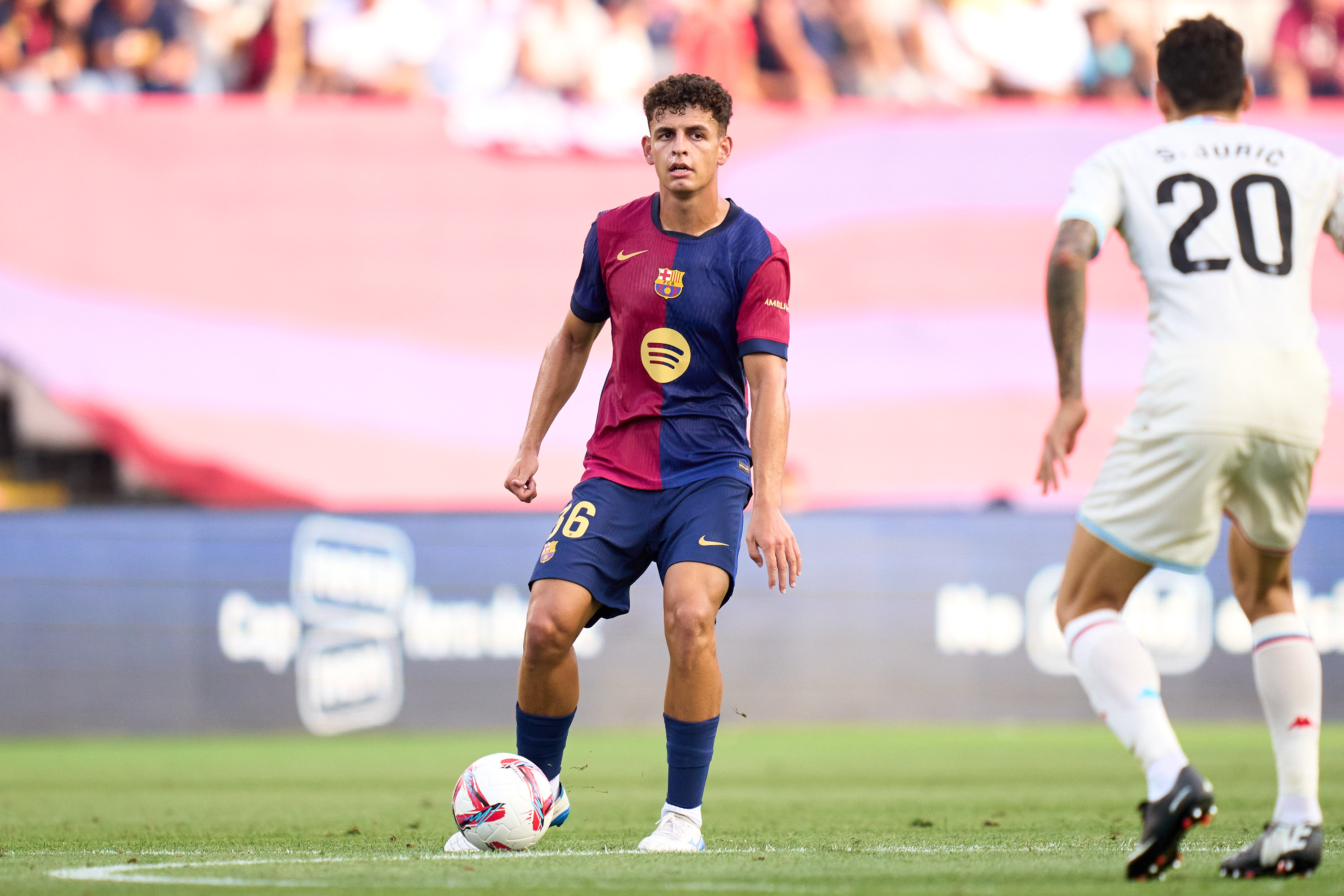 Sergi Domínguez, Flick's latest debutant