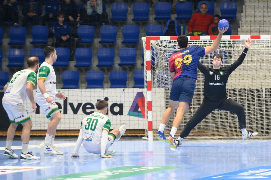 Barça Dominates Helvetia Anaitasuna to Extend Winning Streak to Ten