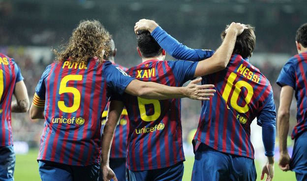 Messi joins Xavi and Puyol in agreeing new Barcelona deals