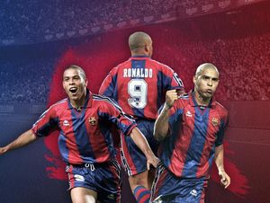 FC Barcelona 96/97 Home Kit (Authentic Sign By Ronaldo Nazário)