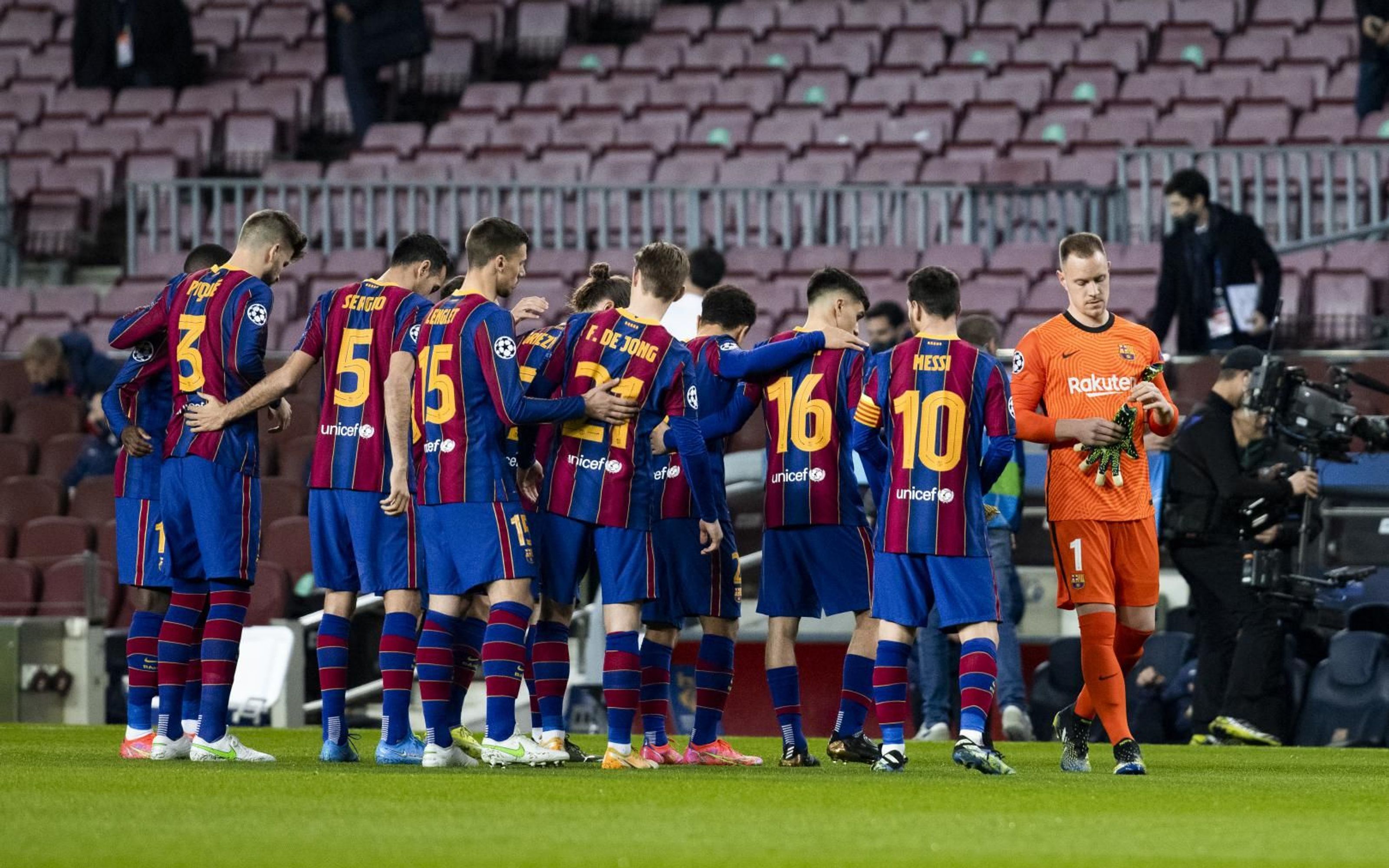 Barça v Paris Saint-Germain in photos