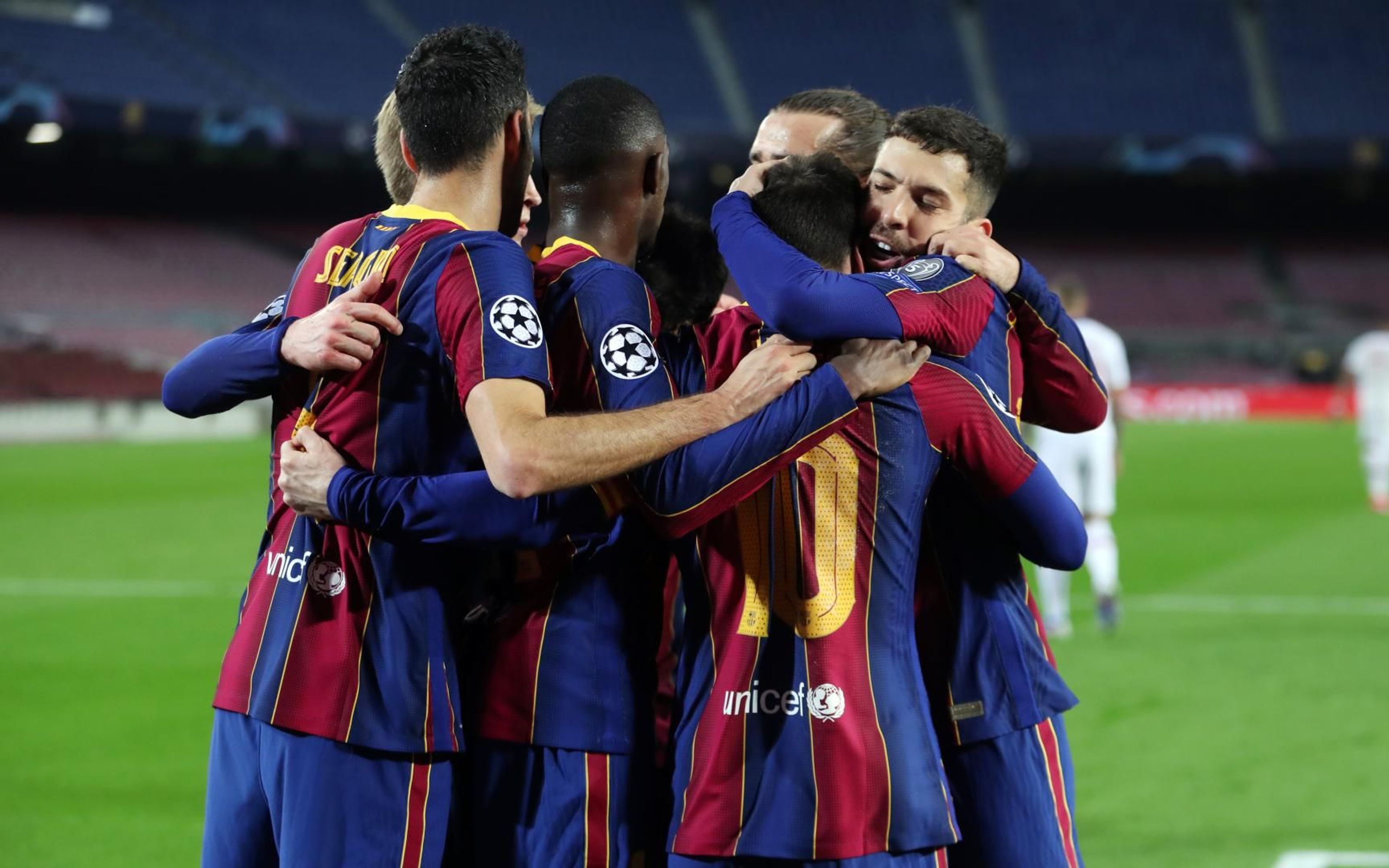 Barça v Paris Saint-Germain in photos