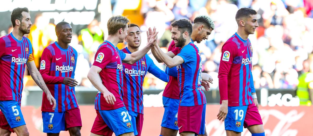 València - FC Barcelona: Goleada del Barça para asaltar Mestalla (1-4)