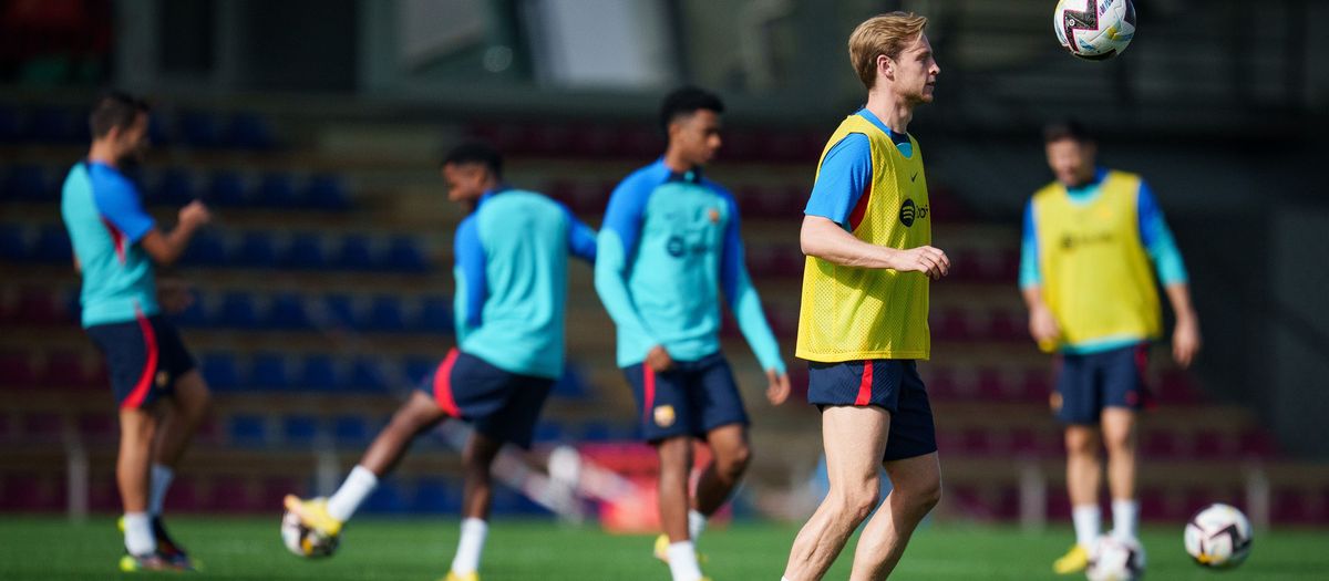 Frenkie de Jong back in FC Barcelona squad for Celta game