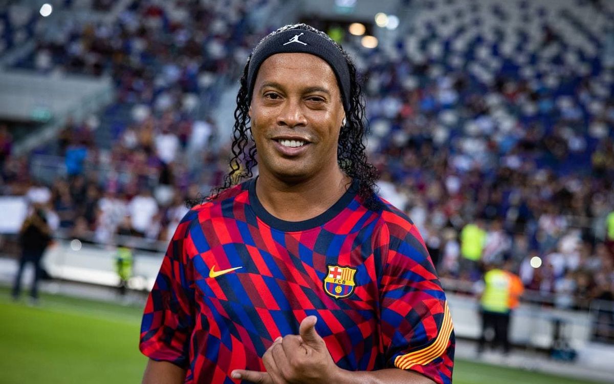 Ronaldinho, cabeza de cartel de los Legends en Zambia