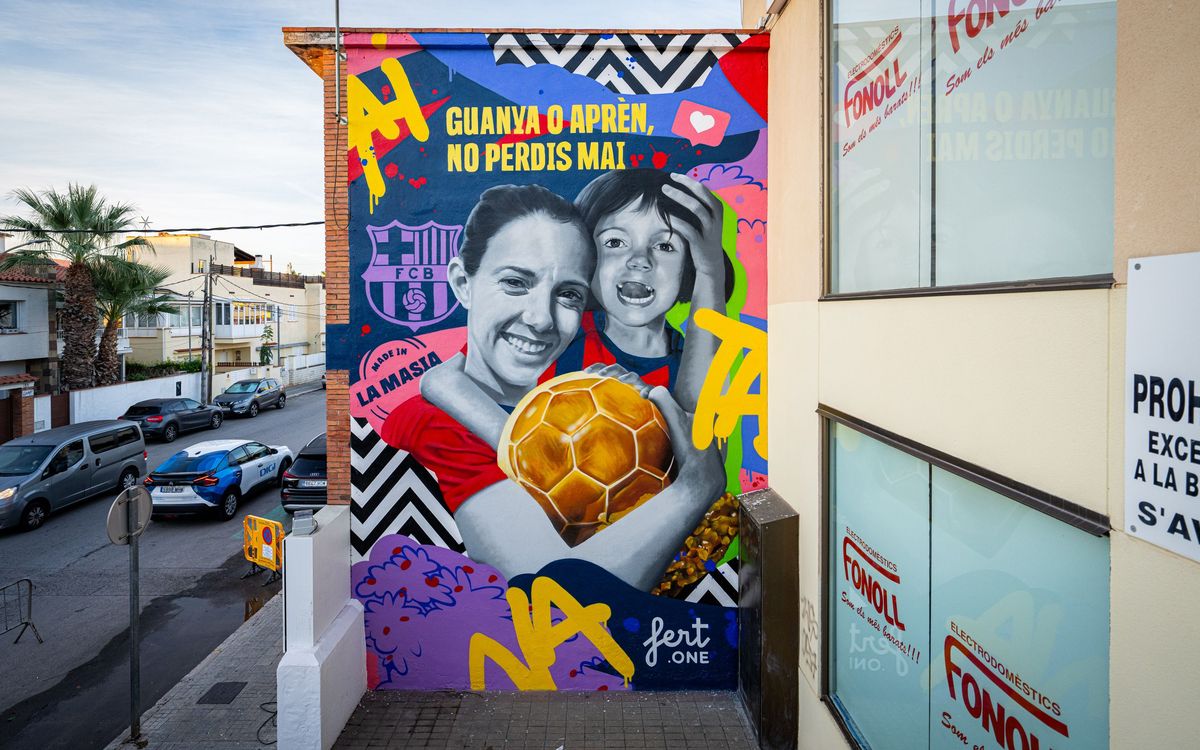 El FC Barcelona homenajea a Aitana Bonmatí con un mural sorpresa en su pueblo natal