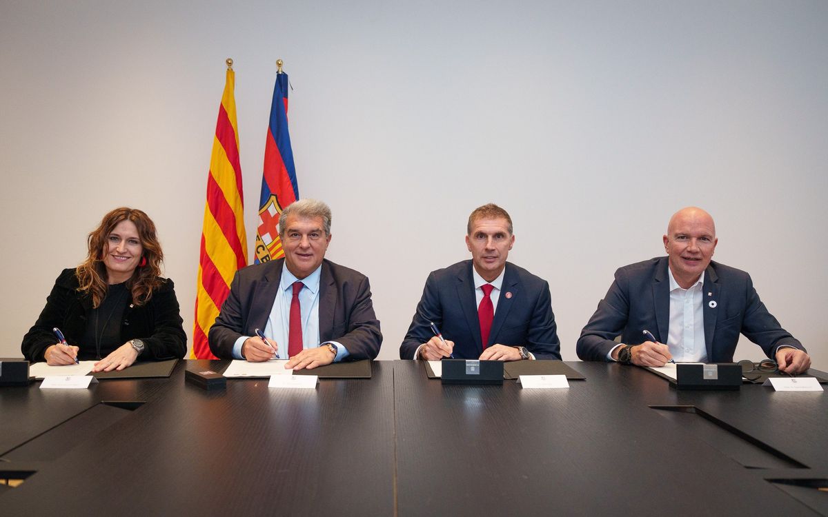 El FC Barcelona y el Girona FC firman con la Generalitat un compromiso para hacer frente a la sequía