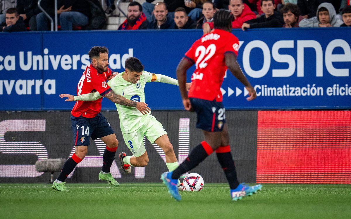 Vòng 8: Osasuna - Barça (4-2)