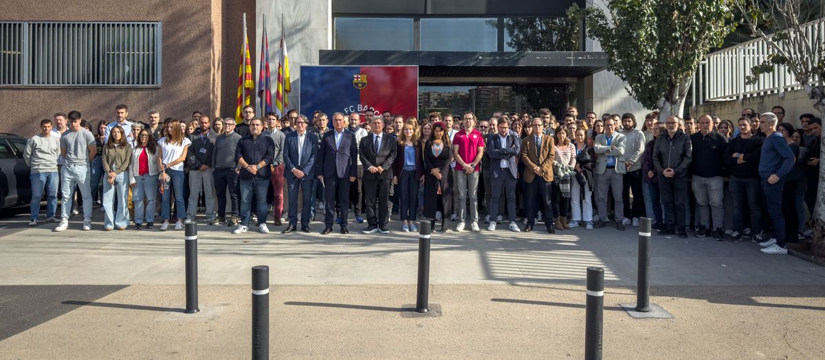 Acte de solidaritat amb les persones afectades per la DANA a les oficines del FC Barcelona