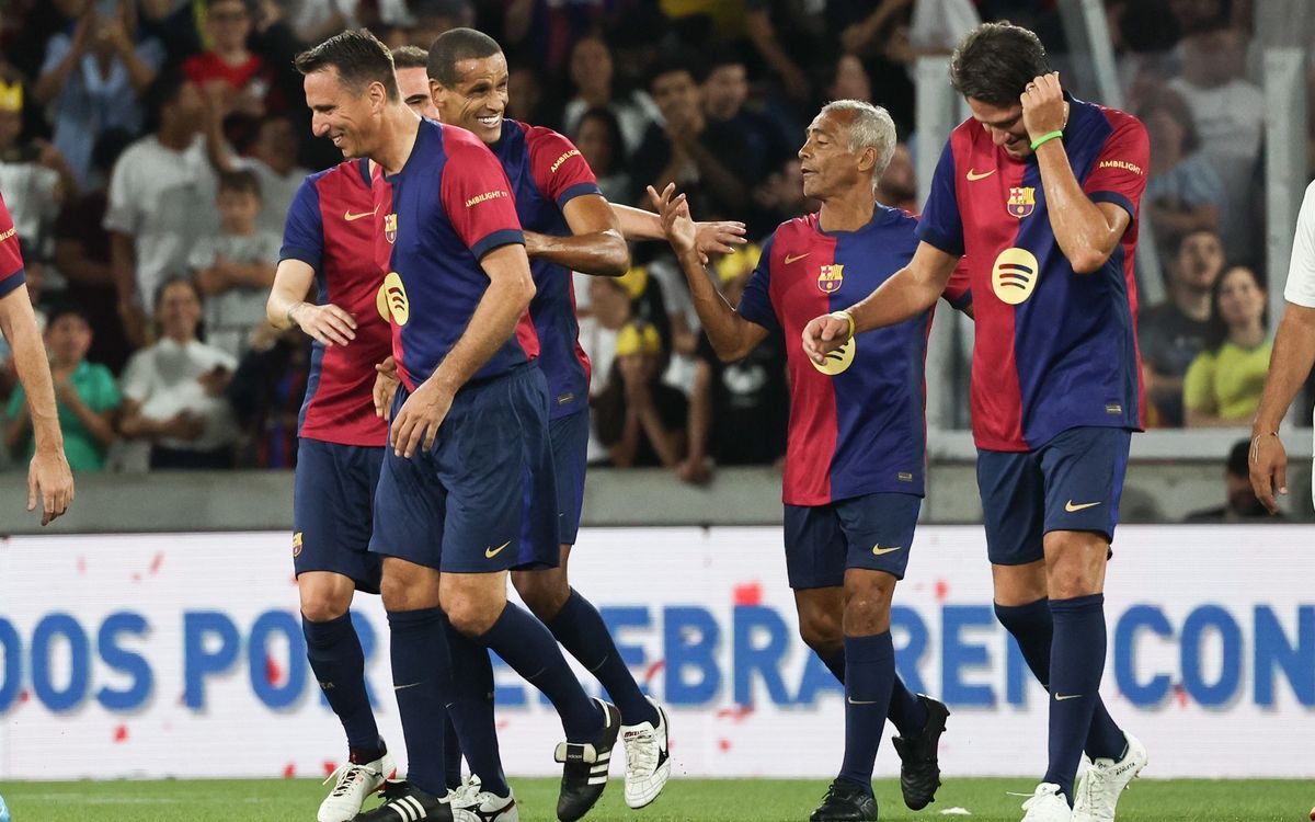 Los Barça Legends brillan y ganan en Brasil (1-2)