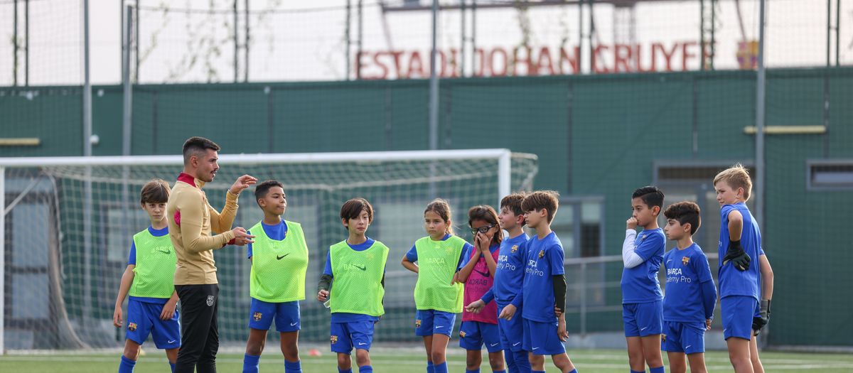 Some seventy young players to spend Christmas at the Ciutat Esportiva