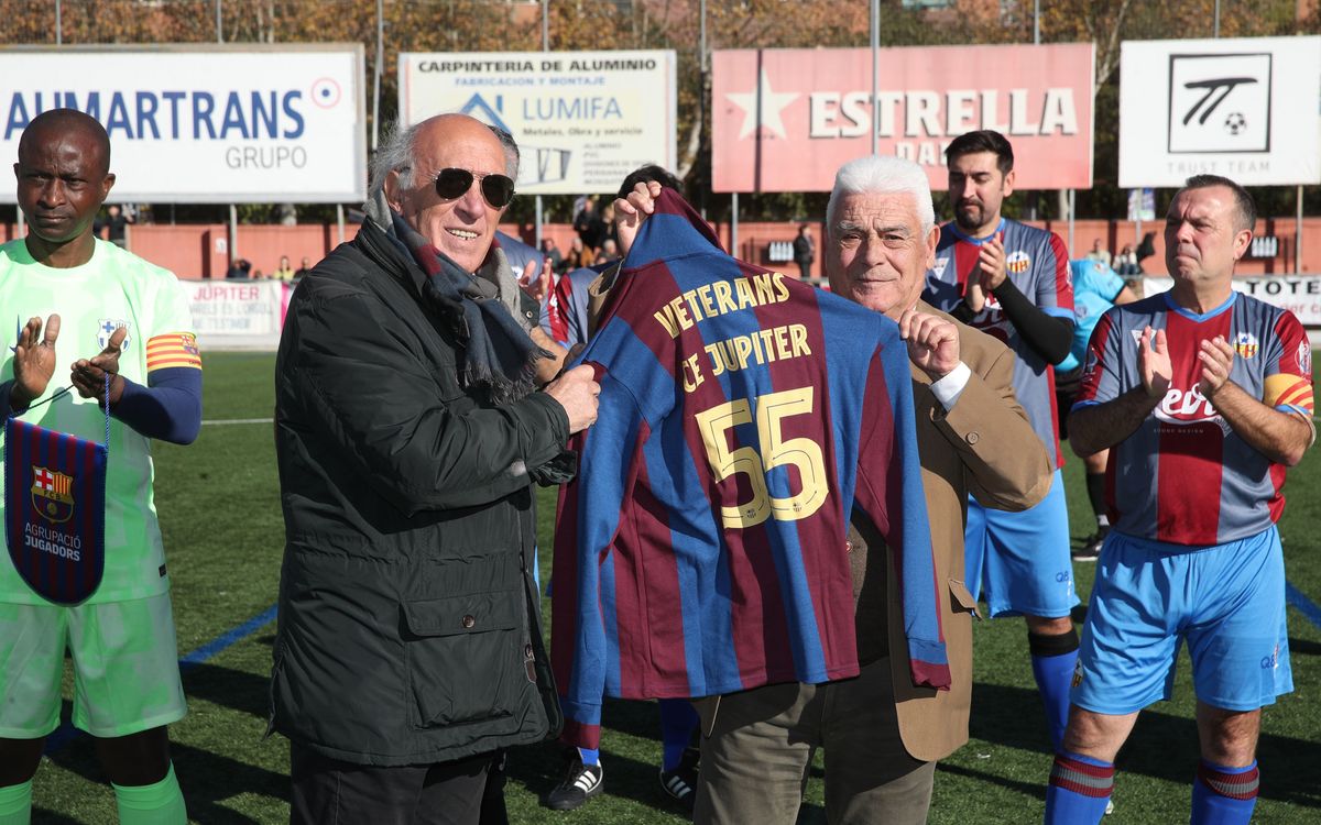 Doble partido de la AJ FCB Masculino por el 55º aniversario de la Agrupación de Veteranos del CE Júpiter