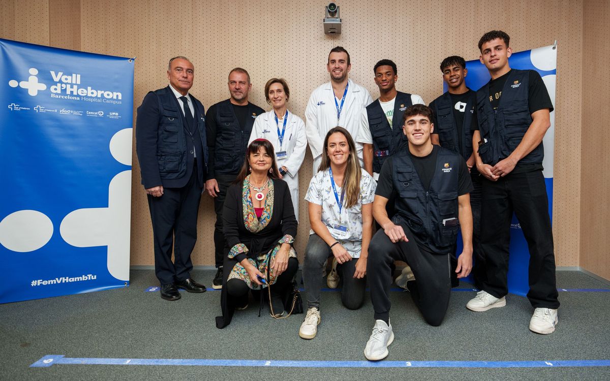 La Junta Directiva, presente en la visita a los hospitales