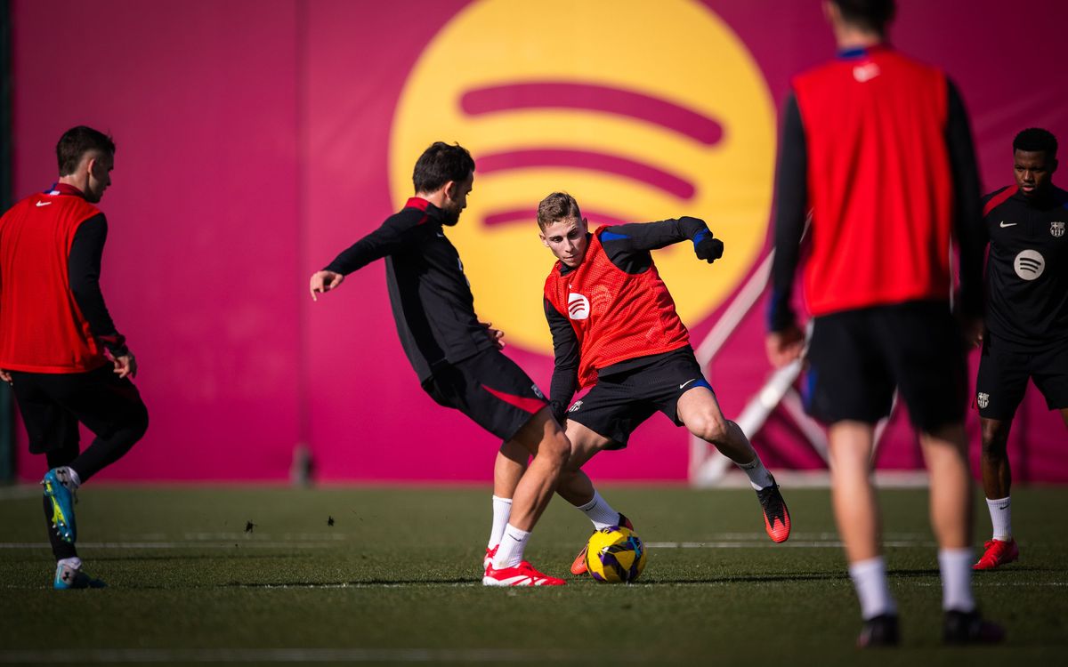 The FC Barcelona squad for the trip to Benfica