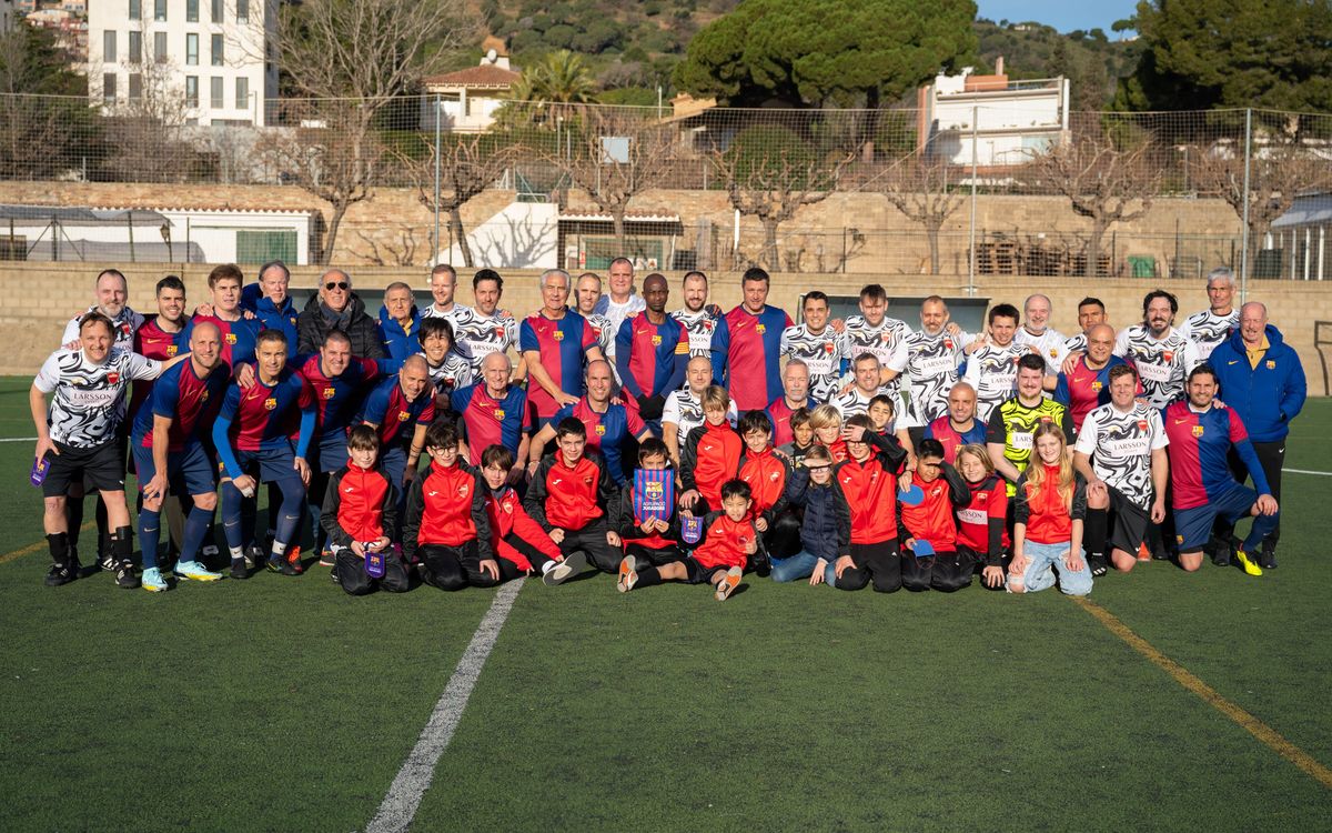 Partido amistoso contra los veteranos de St. George School